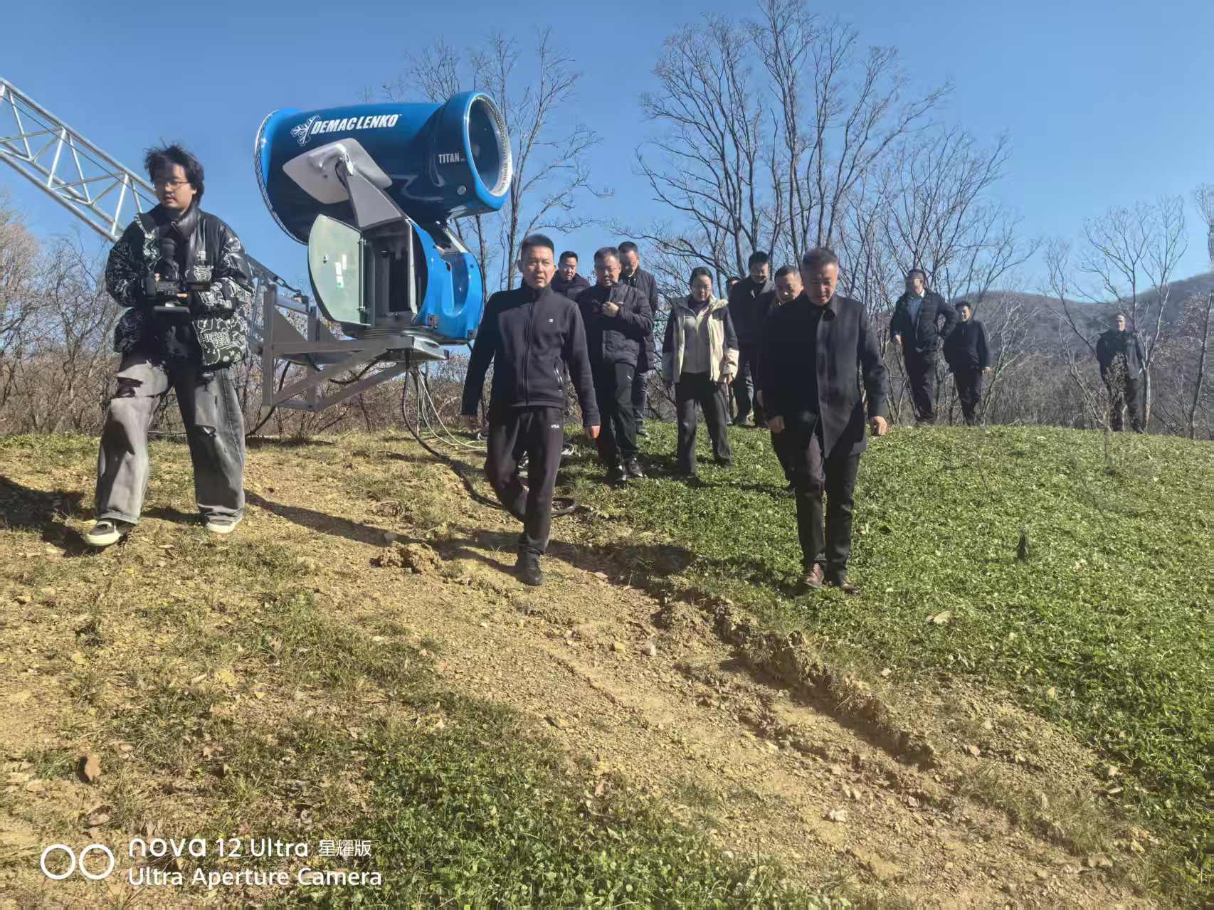利州区委书记罗凌云调研月坝冰雪嘉年华项目